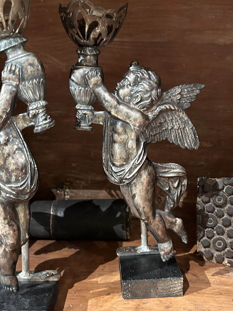 Paire d'angelots porte-lampes de la première moitié du XIXe siècle, France.-photo-1