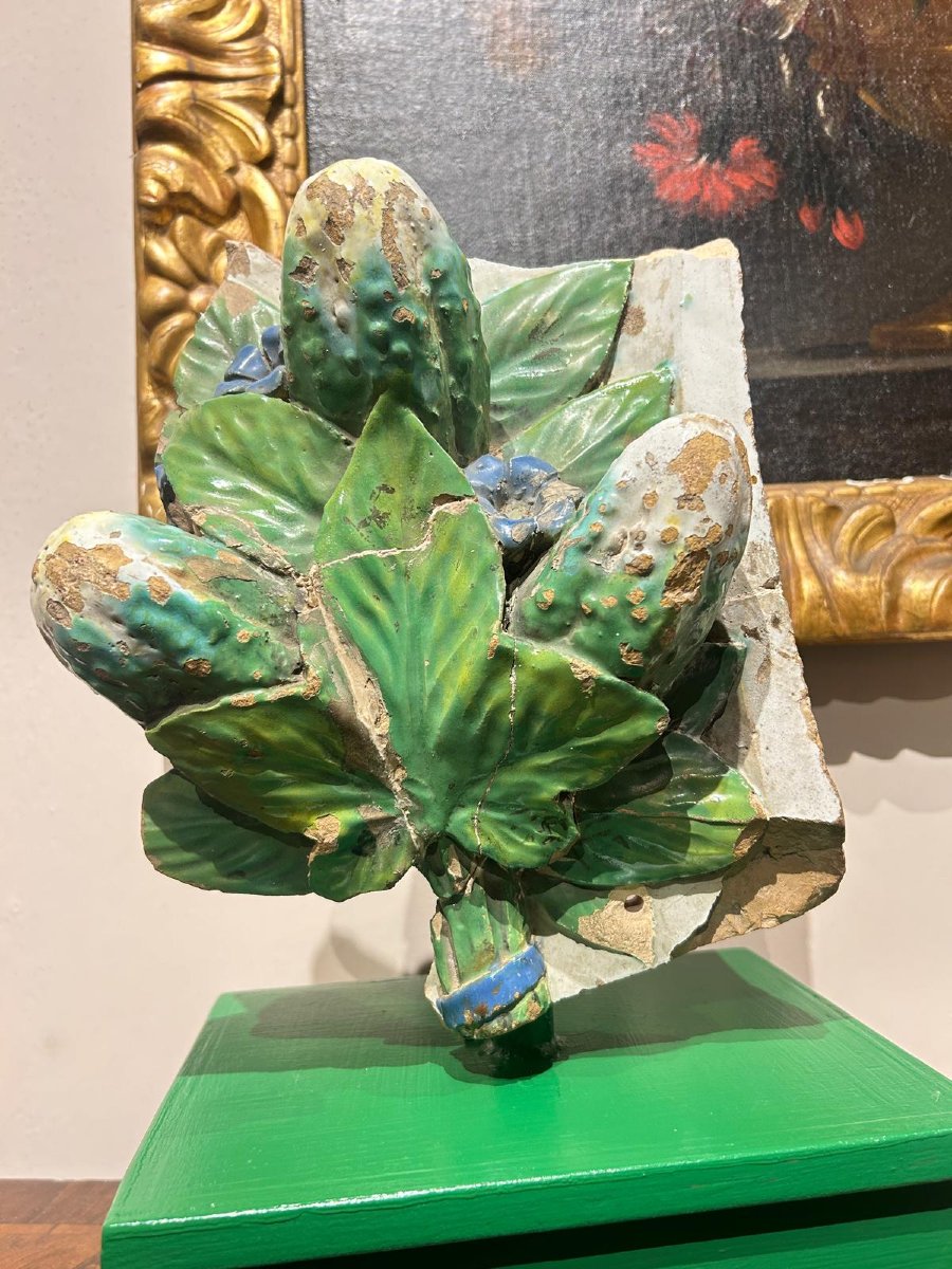 Fragment Of A Monumental Robbia-style Frame In Glazed Majolica. Late 15th – Early 16th Century-photo-2
