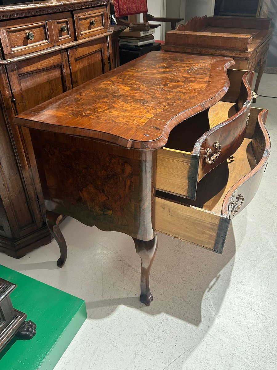 Louis XV-style Carved Chest Of Drawers In Walnut Burl, Ferrara, Mid-18th Century.-photo-2