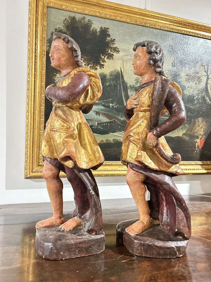 Paire De Sculptures En Bois. Figures Allégoriques Tenant Une Corne d'Abondance.  XVIIème s.-photo-2