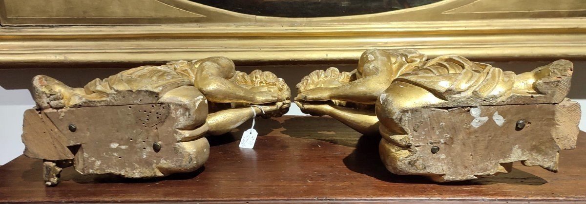 Paire d'Anges Agenouillés En Bois Sculpté Et Doré. Italie Centrale Du XVIIeme S.-photo-3