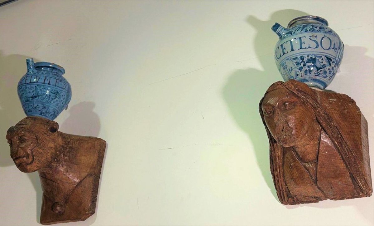 Pair Of Architectural Elements Depicting Fantastical Figures, Nordic Art, 15th–16th Century.-photo-2