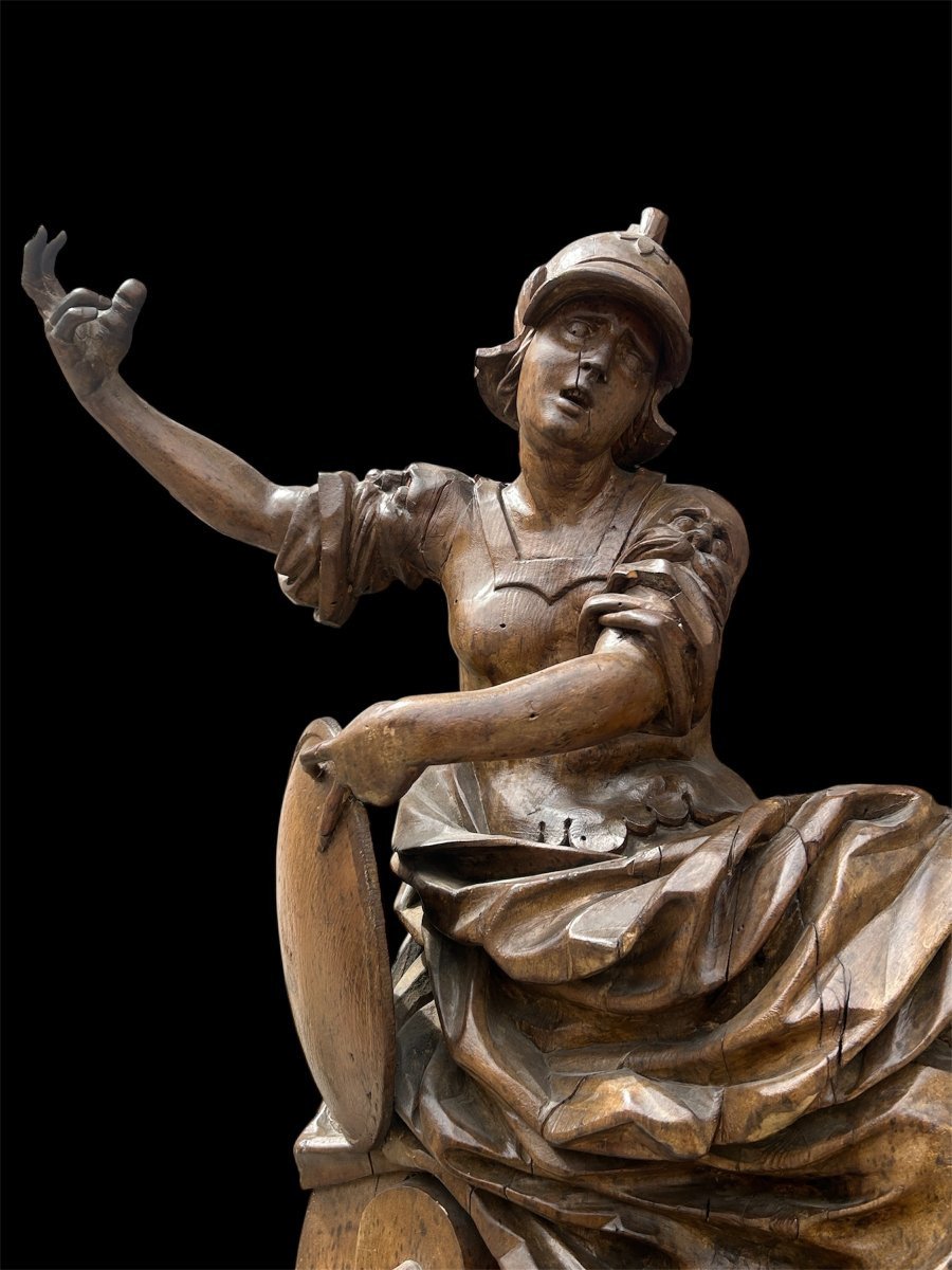 Allégorie en bois finement sculptée du Sagesse ou Minerve. Rome, 2nd moitié du XVIIème s. -photo-3