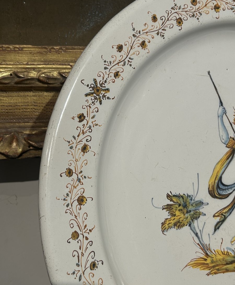 Large "white" Plate From Faenza, Late 16th Century. 45 Cm In Diameter-photo-4