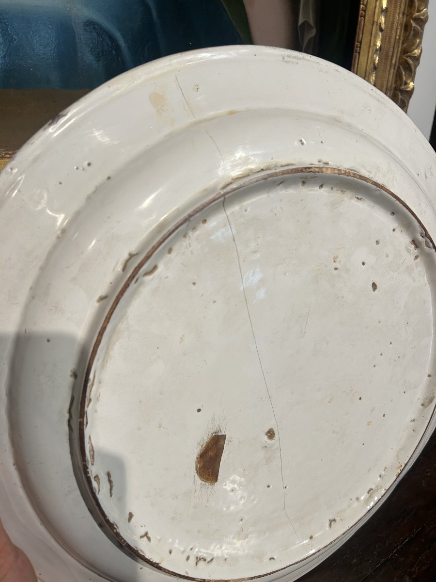 Large "white" Plate From Faenza, Late 16th Century. 45 Cm In Diameter-photo-2