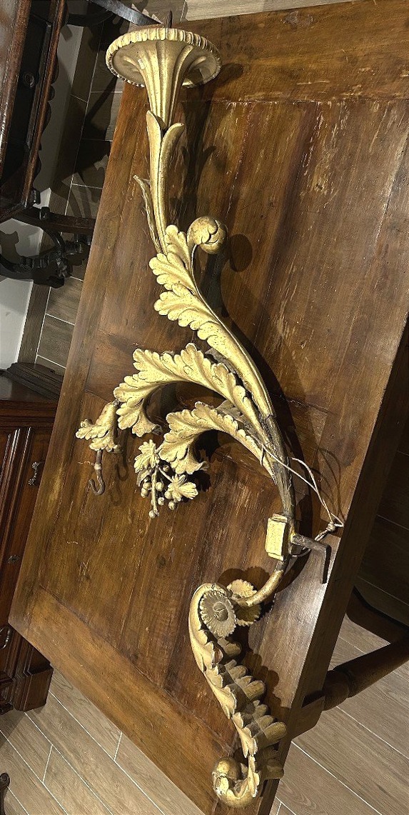 Couple Of Gilded And Richly Carved Palace Candlesticks, 17th-century From Central Italy.-photo-4