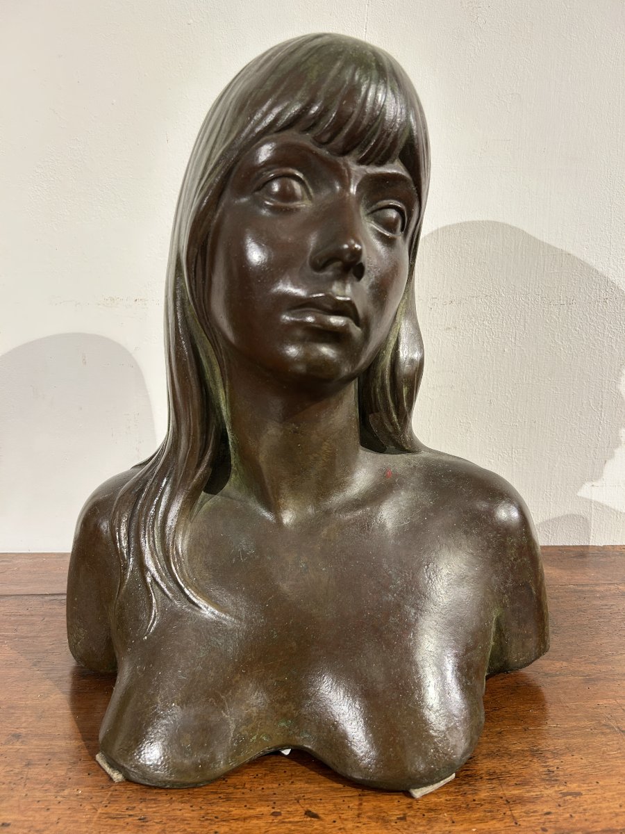 Buste féminin, sculpture en bronze signée Baiardi, 40 x 47 cm.-photo-2