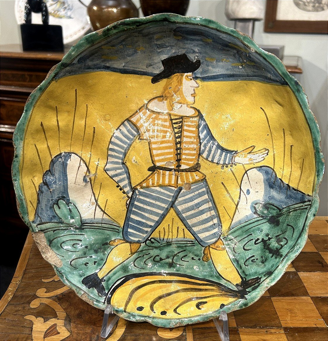 A 17th-century Crespina Di Montelupo, 28 Cm.-photo-3
