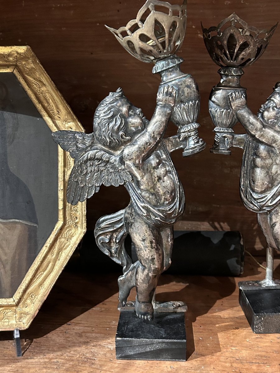 Paire d'angelots porte-lampes de la première moitié du XIXe siècle, France.-photo-2
