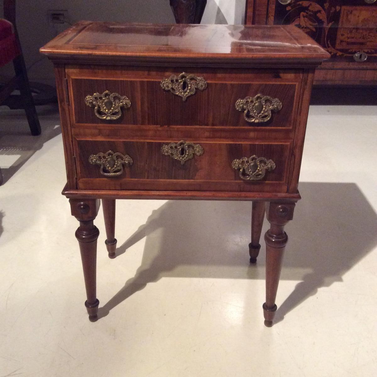 Venetian Chest Of Drawers Plated In Various Wood