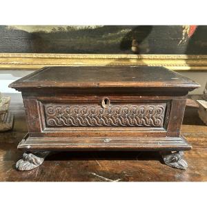 Petit coffre central. Toscane, seconde moitié du XVIe siècle.