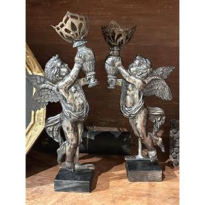 A Beautiful Pair Of Finely Chiselled Embossed Silver Cherubs, Suitable For Use As Table Or Wall