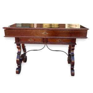 Bureau toscan San Filippo du XVIIe siècle.