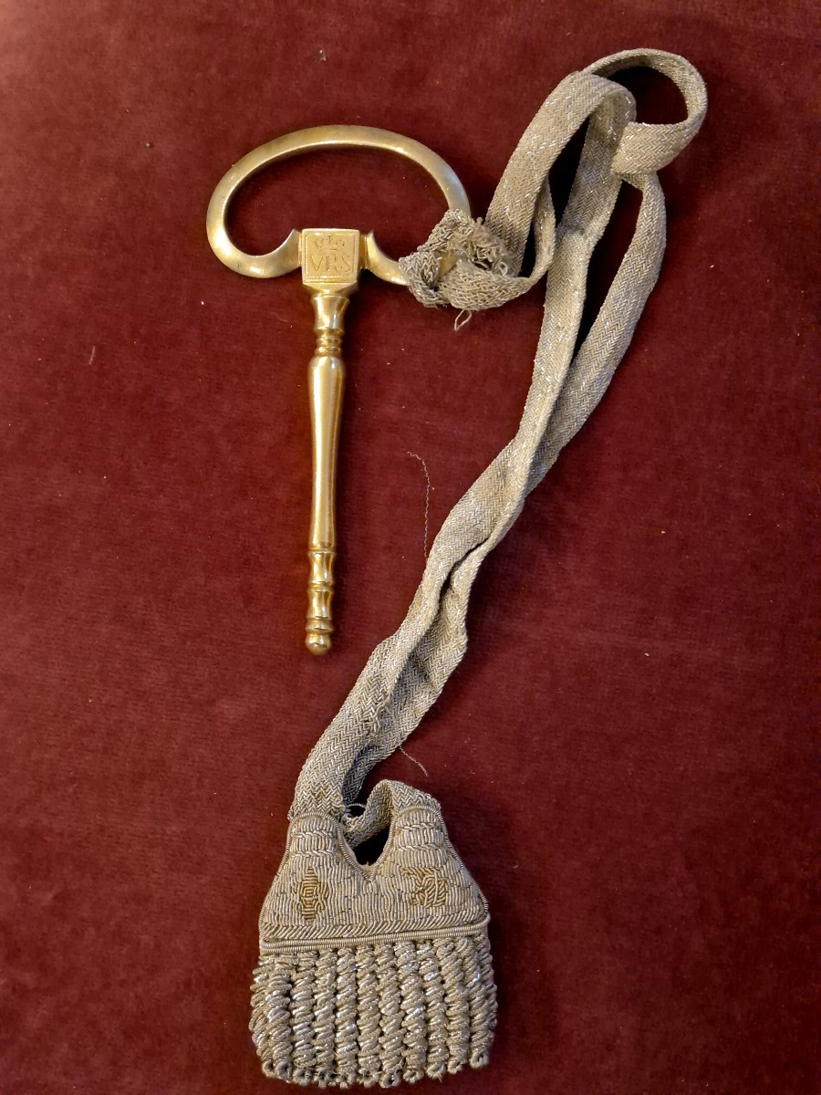 Chamberlain Key Ormolu Bourbon Of Naples XIX Century