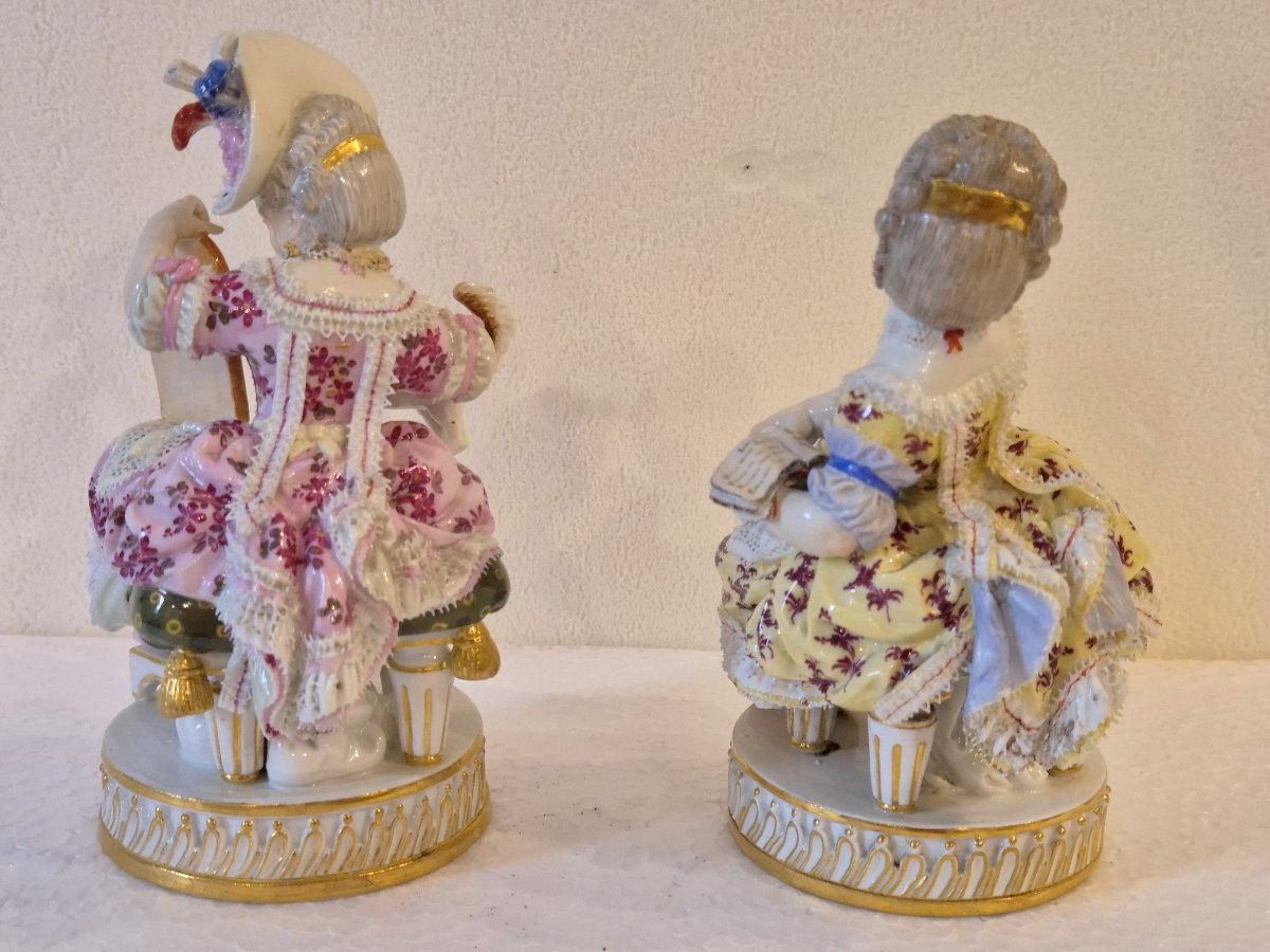 Two 19th-century Meissen Porcelain Figurines: A Woman With A Dog-photo-2