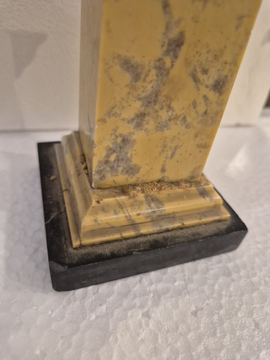 19th-century Grand Tour Rome Obelisk Made Of Antique Yellow Marble-photo-2