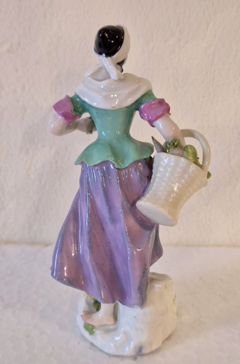 Figurine en porcelaine de Meissen XVIIIéme siécle-photo-2