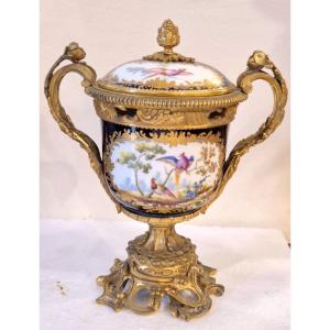19th-century Sèvres-style Porcelain Potiche Mounted In Gilded Bronze