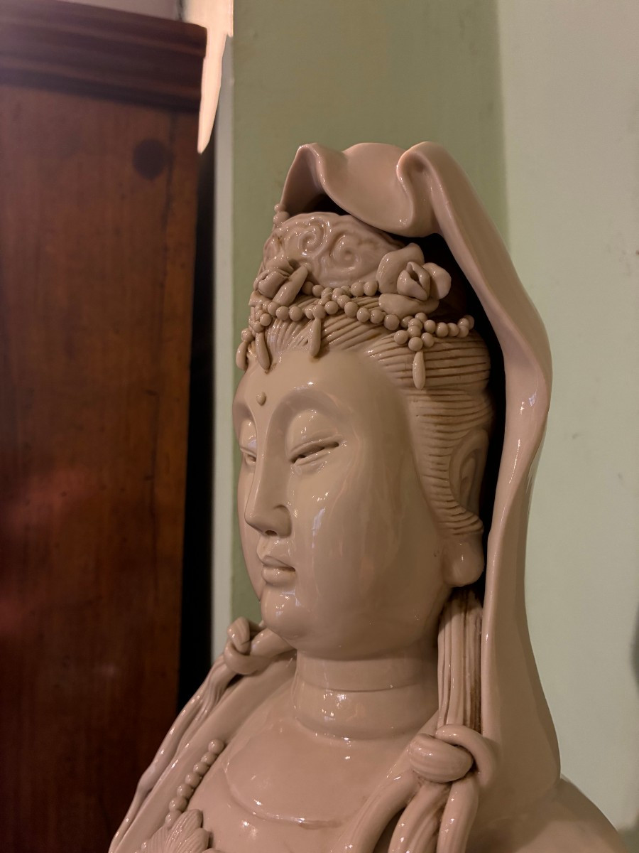 White Porcelain Guanin From Japan, Mid-19th Century, In Excellent Condition-photo-1