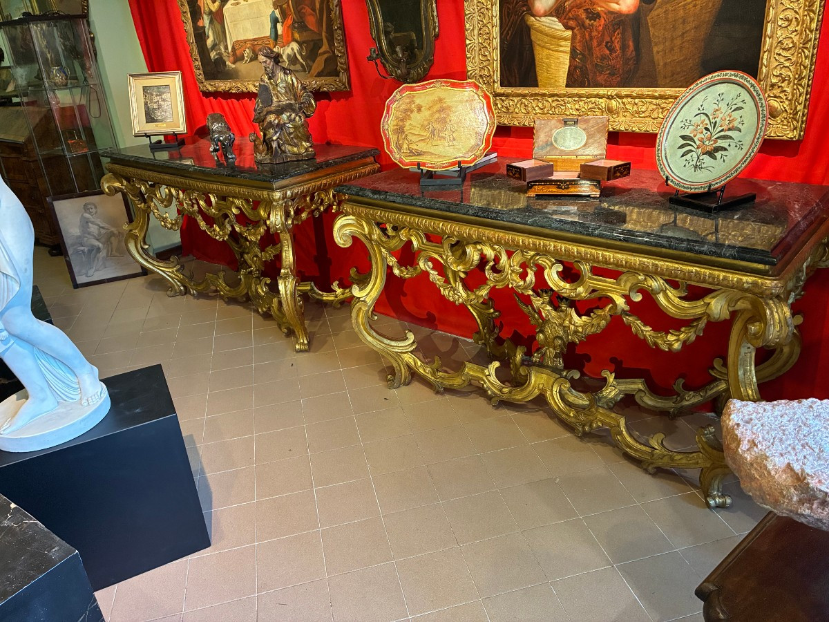 Paire de consoles en bois doré d'Émilie-Romagne, à plateau en marbre, début du XVIIIe siècle-photo-2