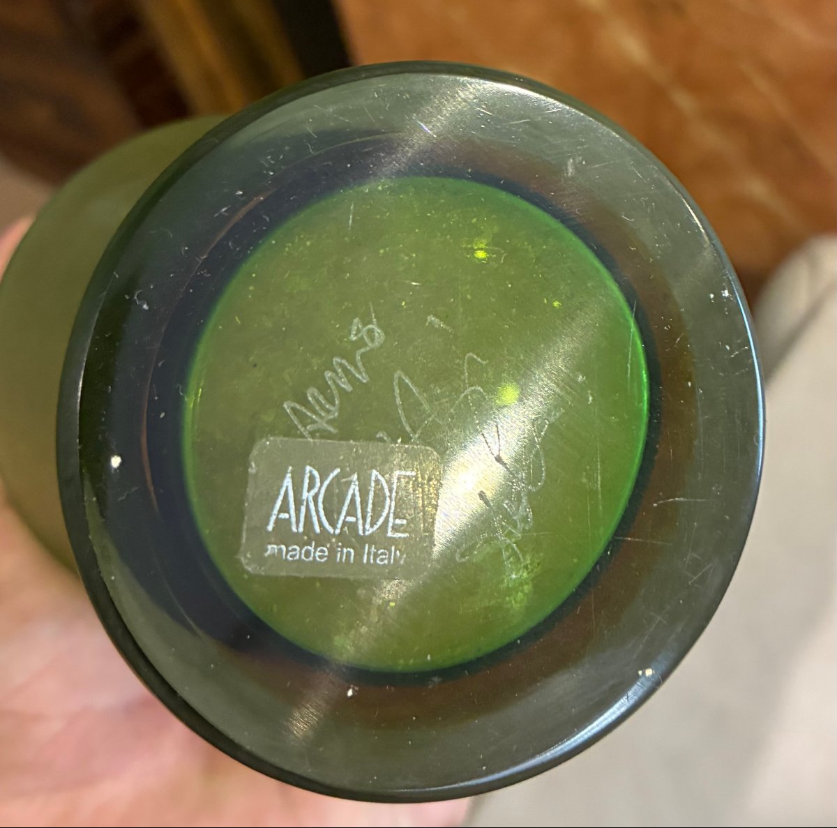 Il s'agit d'un vase de Murano des années 70, baptisé « Arcade » et signé Ivan Bay.-photo-2