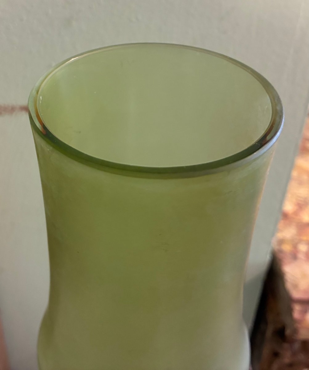 Il s'agit d'un vase de Murano des années 70, baptisé « Arcade » et signé Ivan Bay.-photo-3