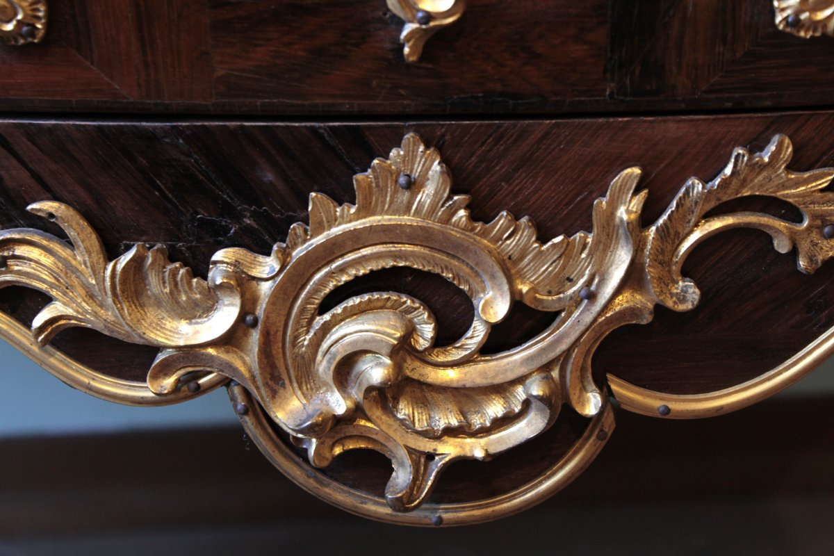 An Antique Louis XV Chest Of Drawers-photo-5