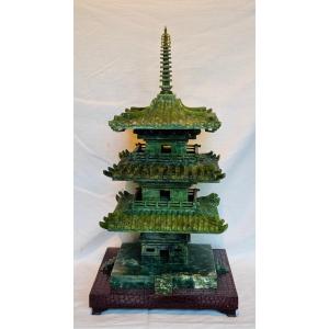 Pagode de jade d'origine chinoise du XIXe siècle