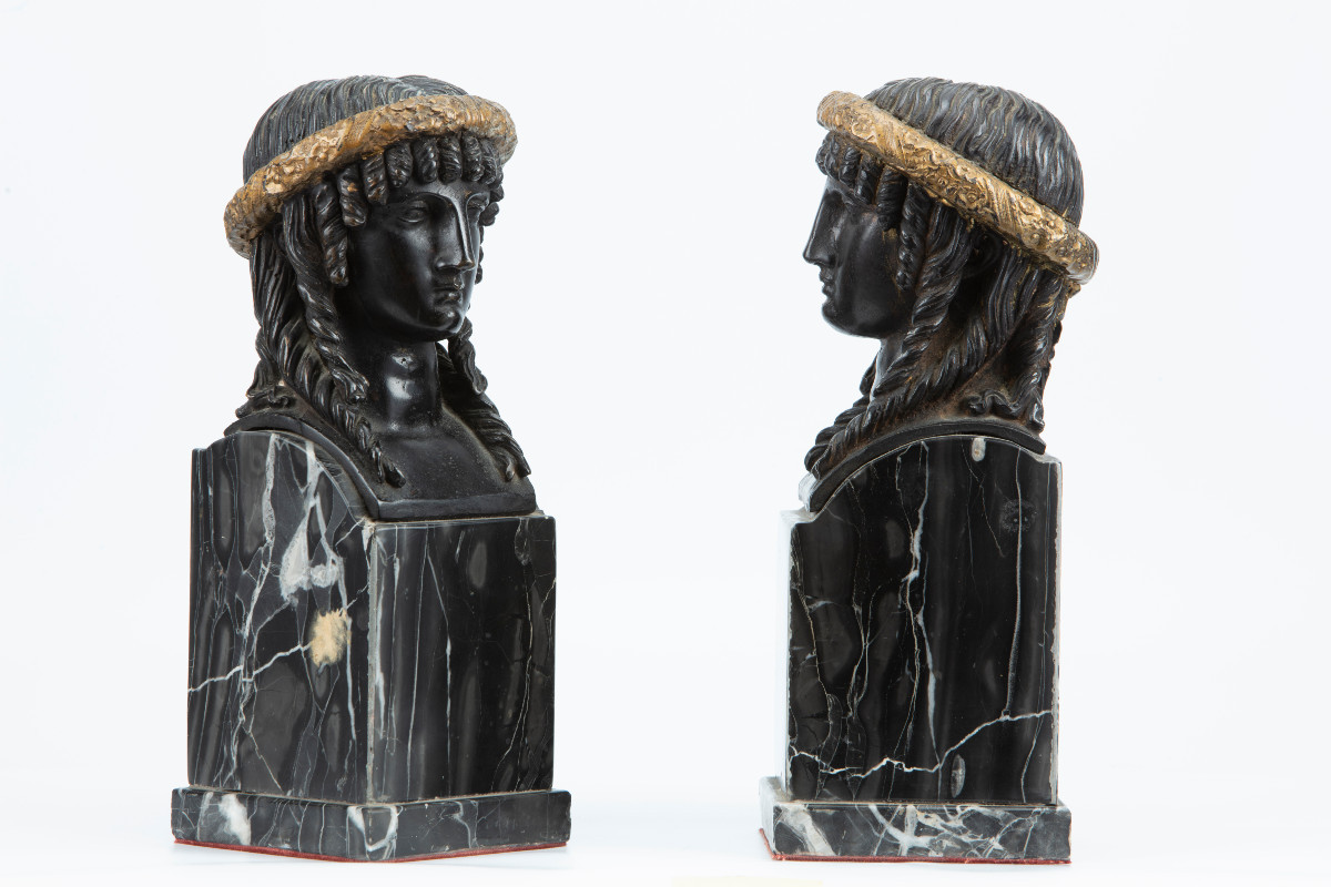 Paire d'hermes en bronze neoclassiques
