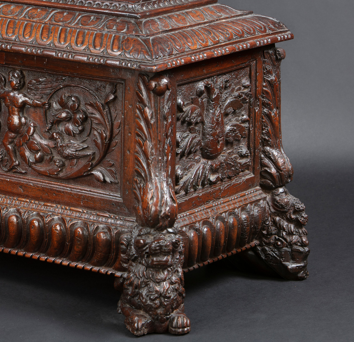 Richly Carved Nuptial Chest, Tuscan Manufacture, 16th Century.-photo-4