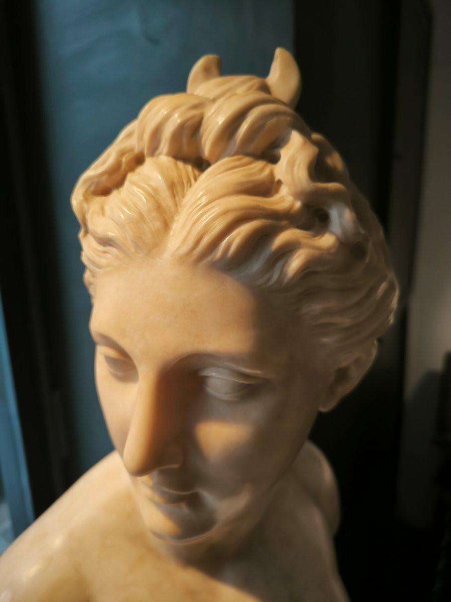 Buste de Diane, sculpteur de la première moitié du XIXᵉ siècle.-photo-2