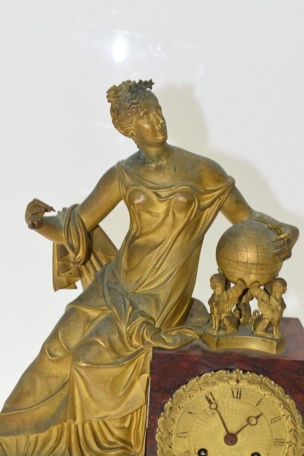 Pendulum In Red Marble And Gilded Bronze Bronze With Allegory Of Astronomy-photo-3
