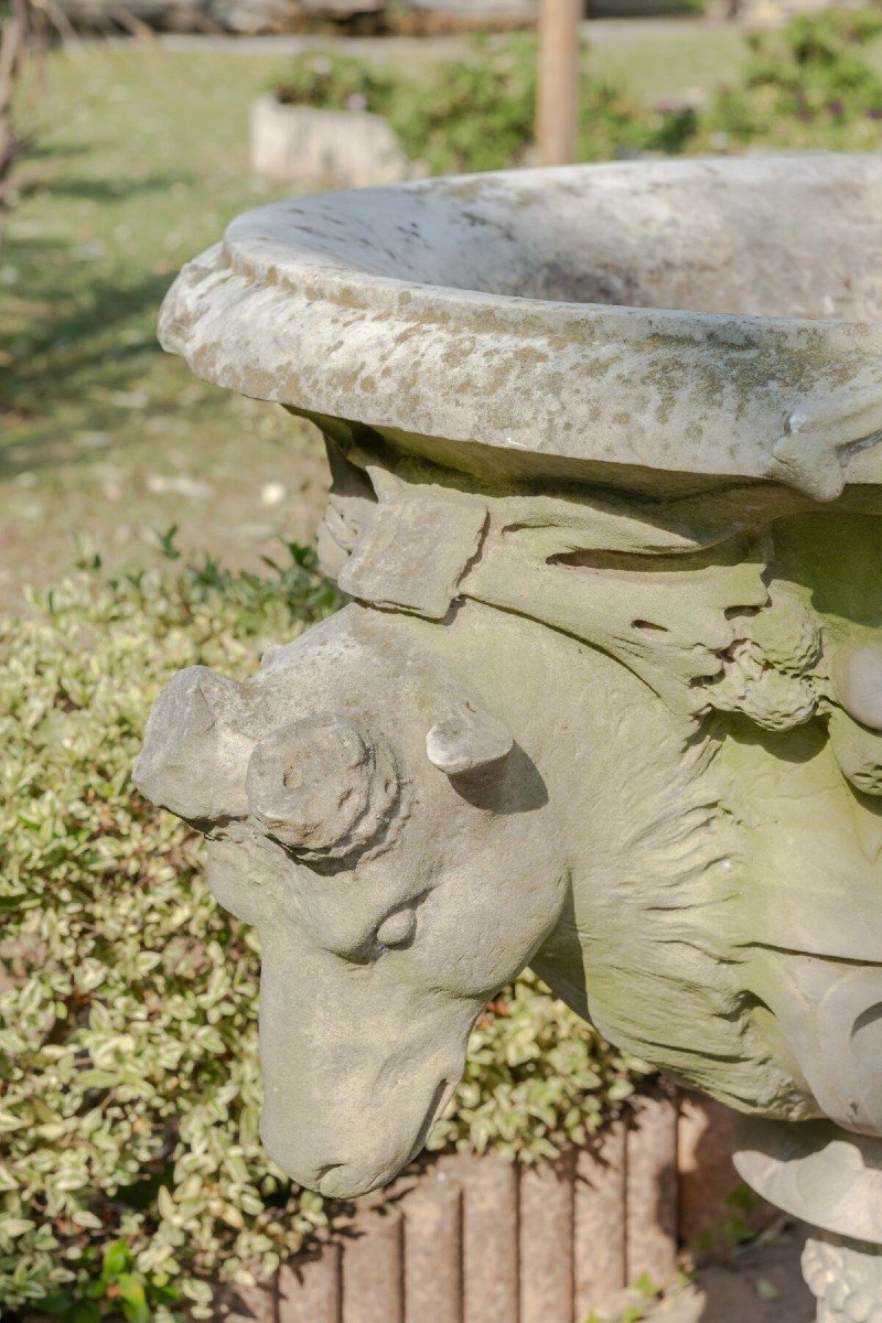 Pair Of Large Marble Basins Decorated With Deer Heads And Garlands.  18th Century-photo-1