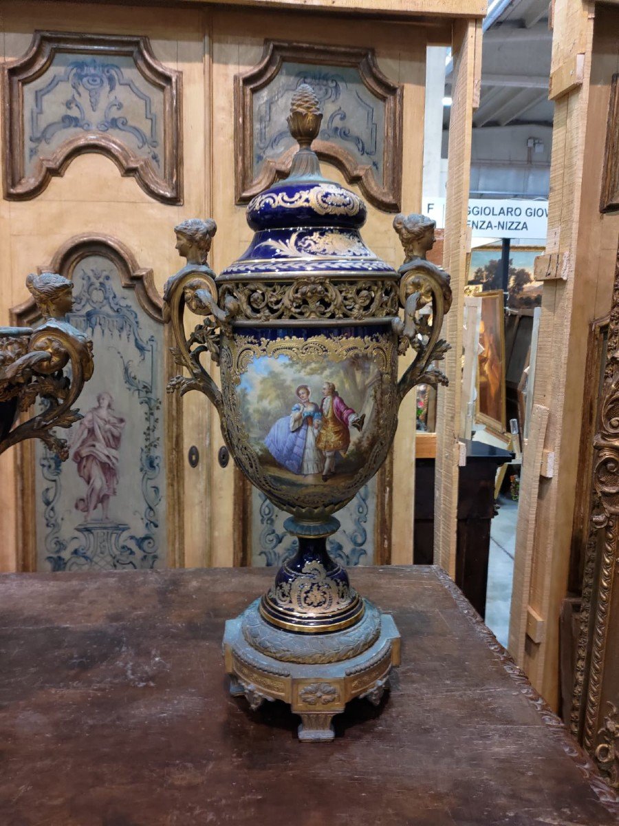 Grand Triptyque Composé De 2 Vases En Porcelaine De Sèvres, Bronze Doré, Fin XIXème Siècle-photo-4
