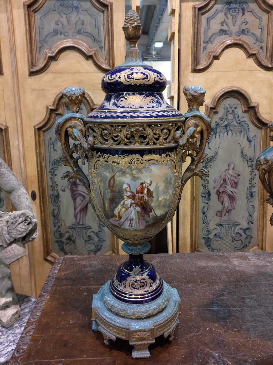 Grand Triptyque Composé De 2 Vases En Porcelaine De Sèvres, Bronze Doré, Fin XIXème Siècle-photo-3