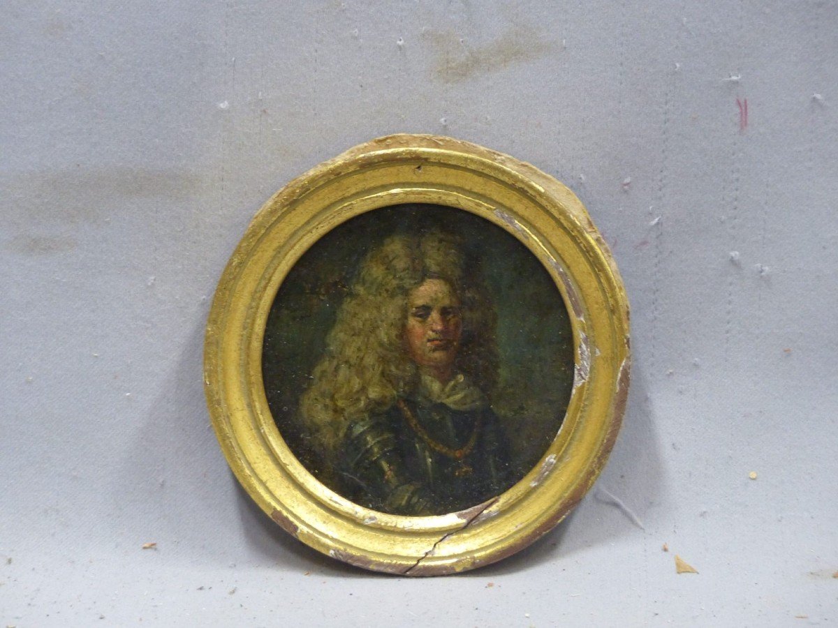 Copper Miniature Representing A Man In Armor In Profile, 18th Century