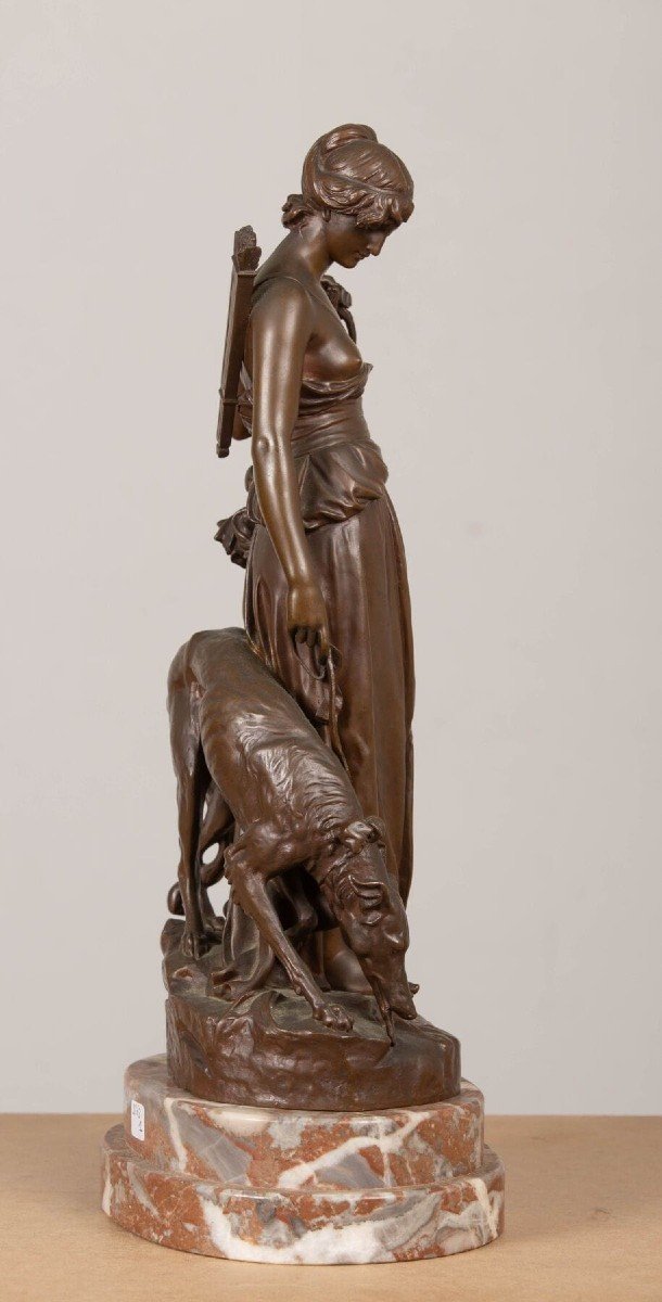Aizelin,19ème Siècle,nymphe De Diane,bronze à Médaillon Patiné,signée Et Titrée Sur La Terrasse-photo-2
