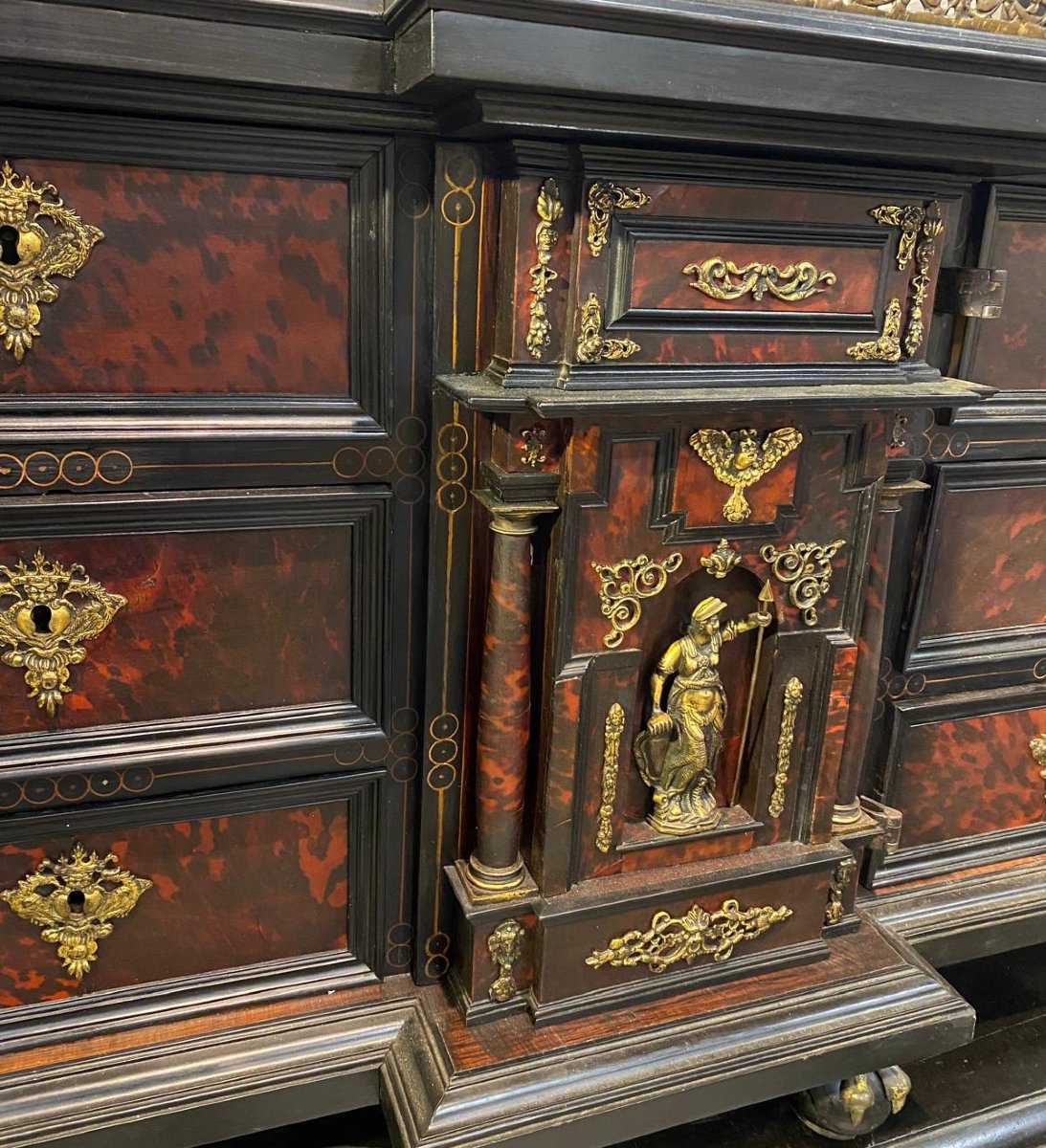 17th-century Cabinet-photo-1