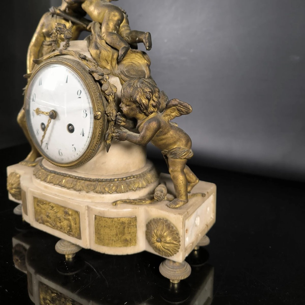 Clock In White Marble And Gilt Bronze-photo-4
