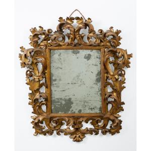Important miroir à cadre en bois sculpté et doré – XVIIIe siècle