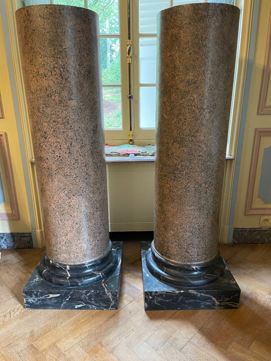Pair Of Columns In Stucco Painted In Imitation Of Pink Granite - XXth-photo-2
