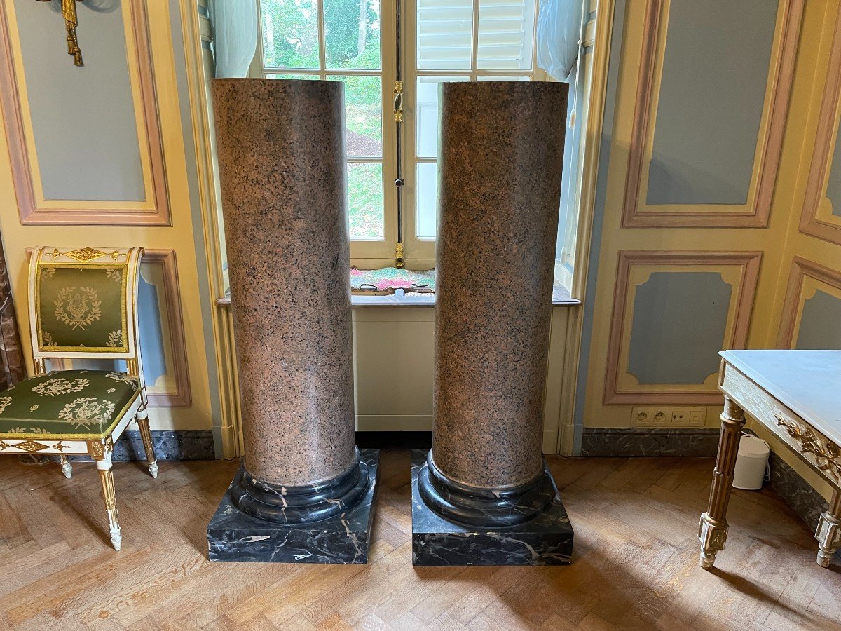 Pair Of Columns In Stucco Painted In Imitation Of Pink Granite - XXth-photo-3