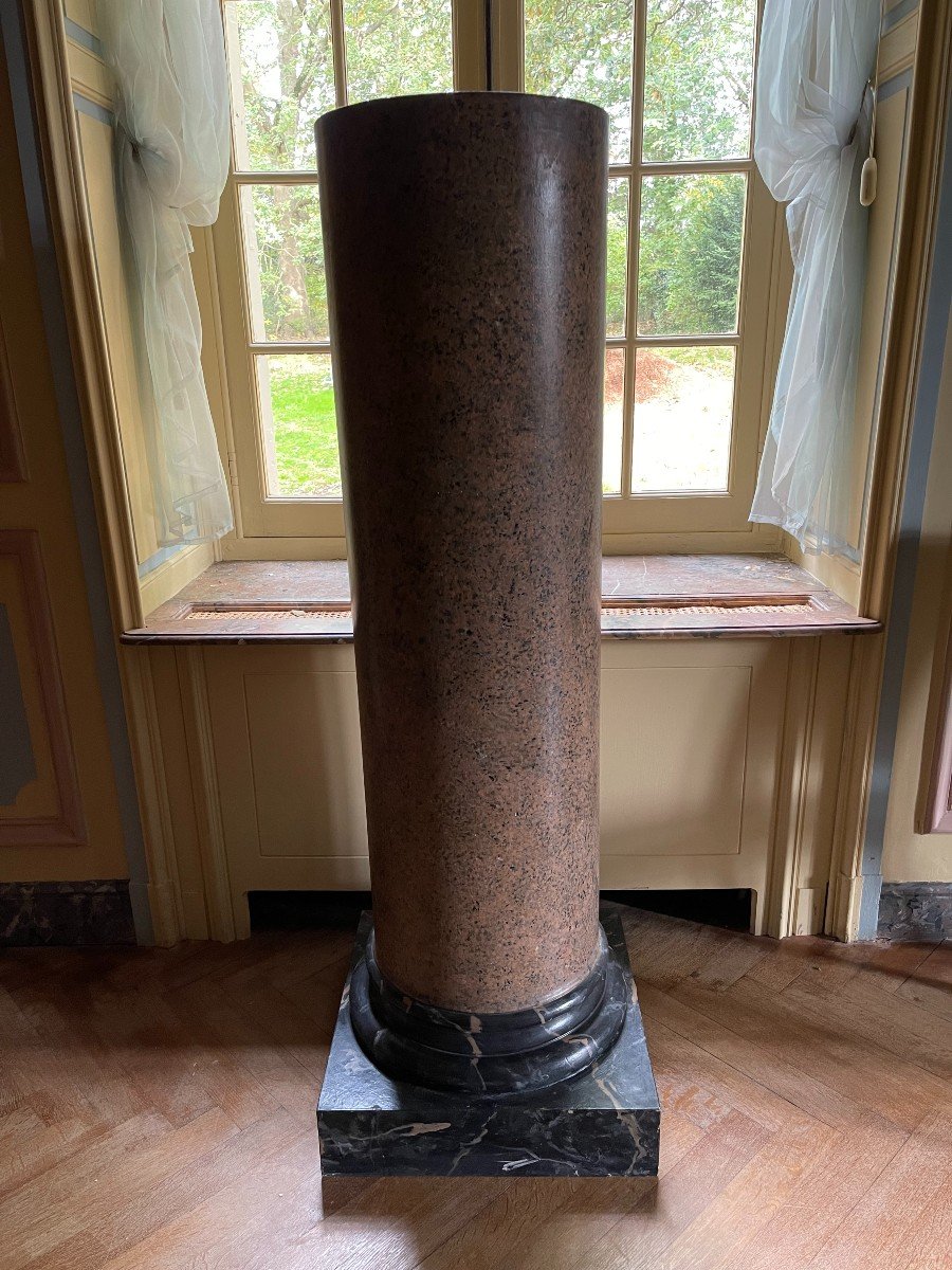 Pair Of Columns In Stucco Painted In Imitation Of Pink Granite - XXth-photo-4