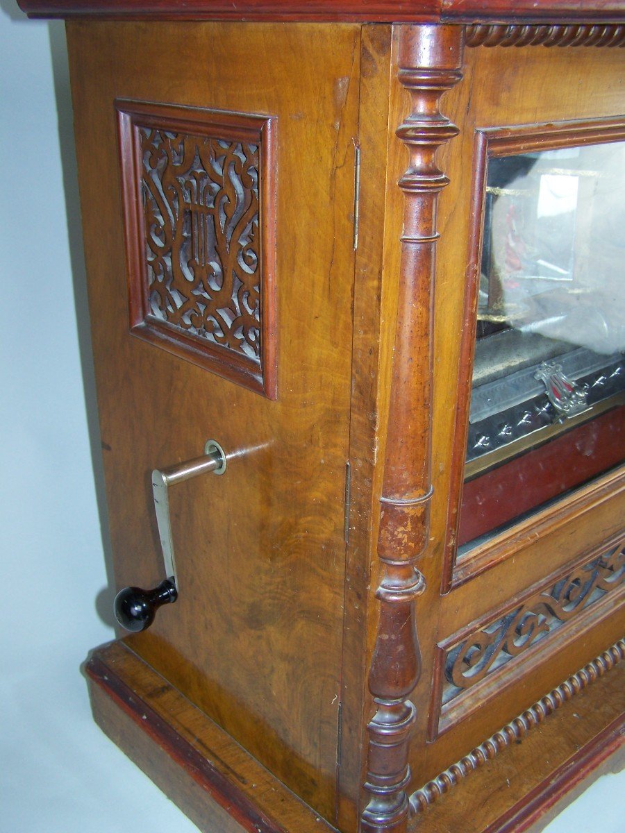 Large Music Box With 3 Dancing Dolls, Station Box-photo-5