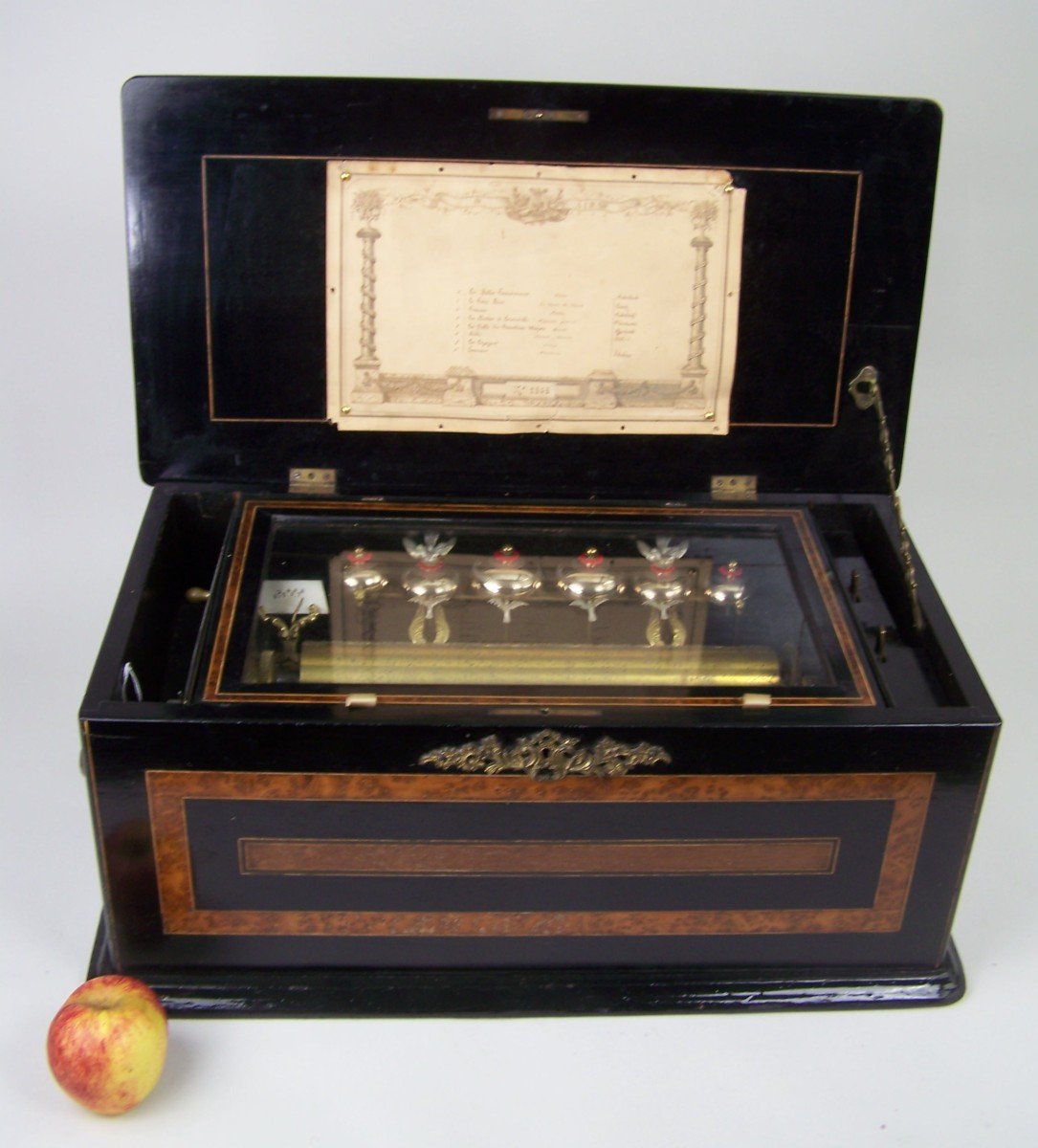 Music Box With 6 Bells And 8 Melodies.