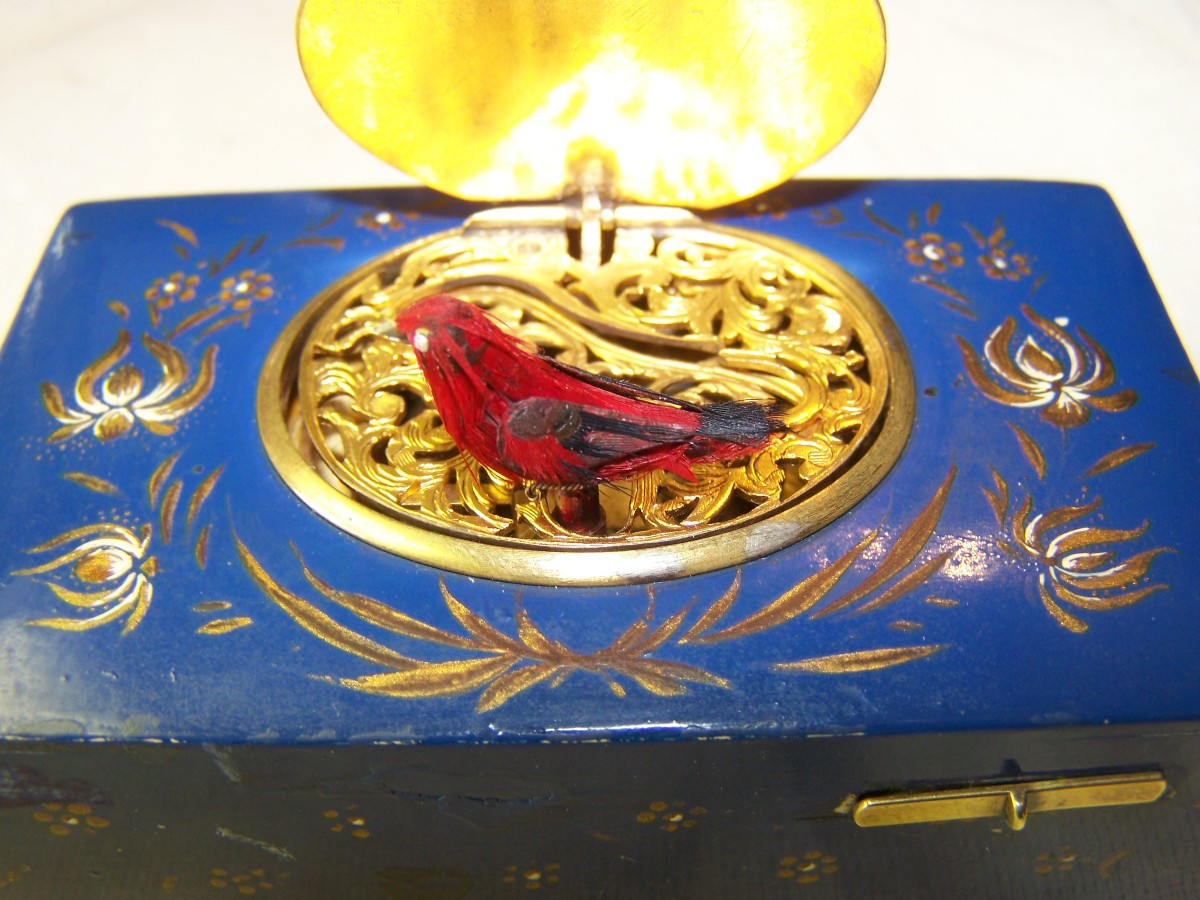 Singing Bird Box Attributed To K. Griesbaum