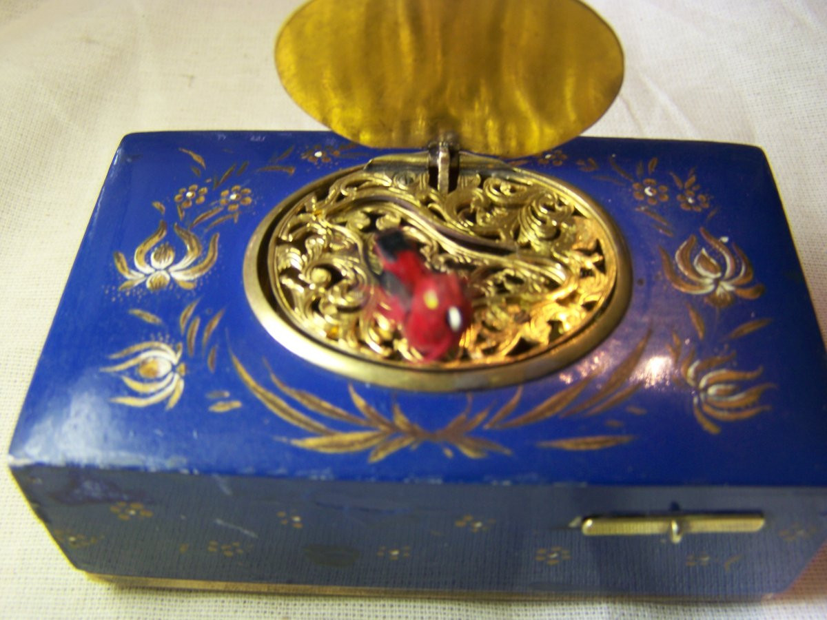 Singing Bird Box By Karl Griesbaum-photo-4