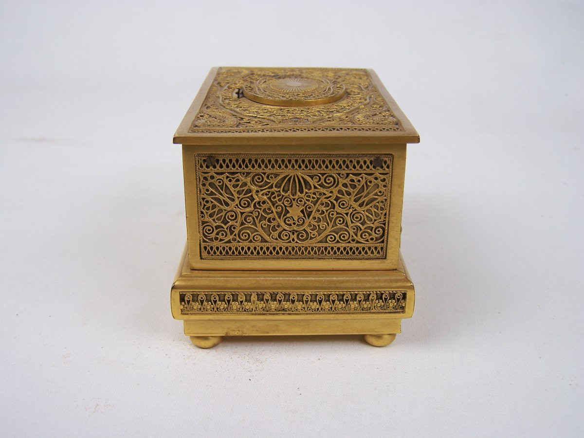 Oiseau chanteur de Griesbaum avec tirroir-photo-4