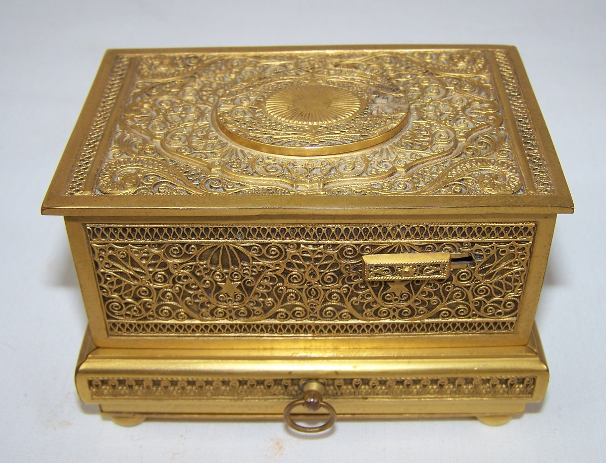 Oiseau chanteur de Griesbaum avec tirroir