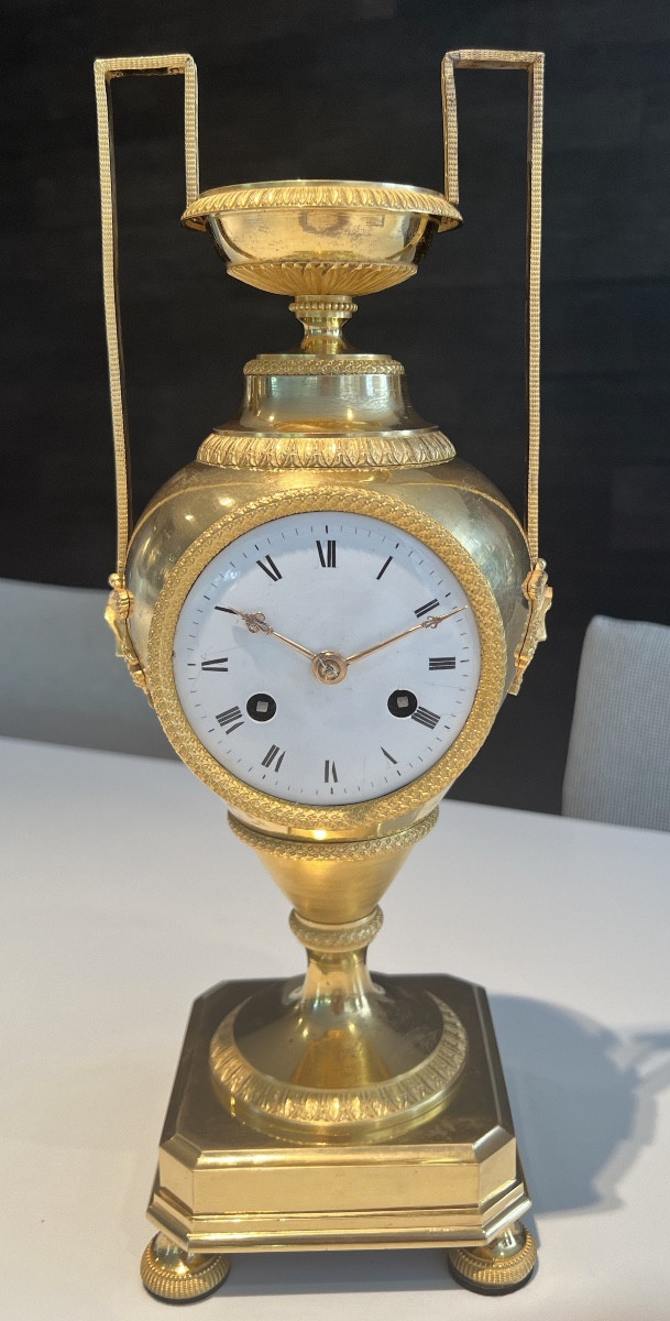 Empire Vase Pendule